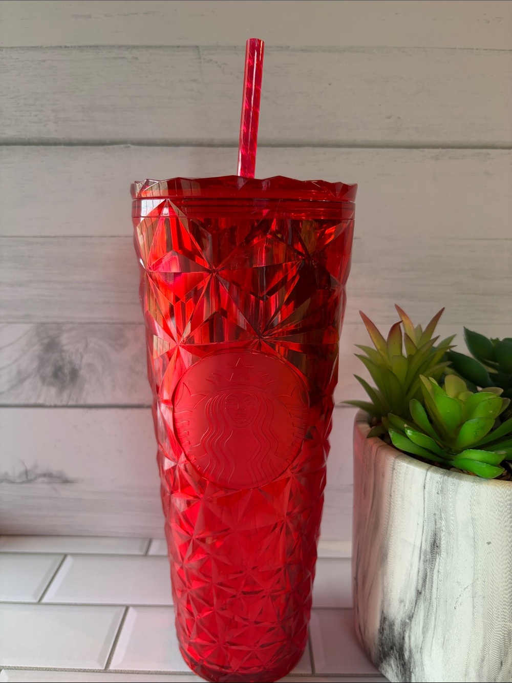 Starbucks Red Faceted Cold Tumbler with Straw